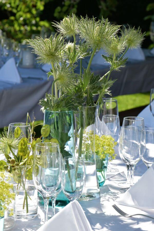 Gartenparty mit Gartenzelt